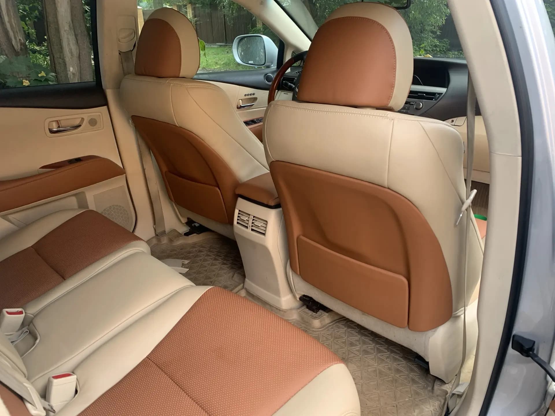Салон Lexus после перетяжки — фото 3